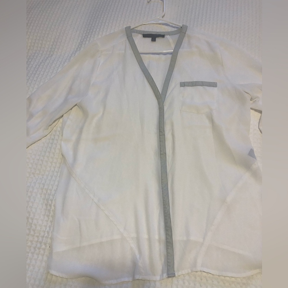 Harve Benard white shirt